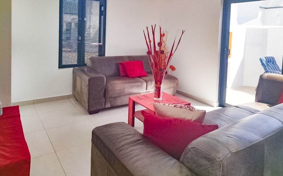 To Let 2 Bedroom Property for Rent in Laguna Sands Western Cape